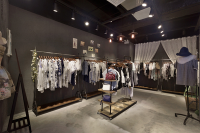 有代表性的80平loft風格女裝店裝修設計案例分享
